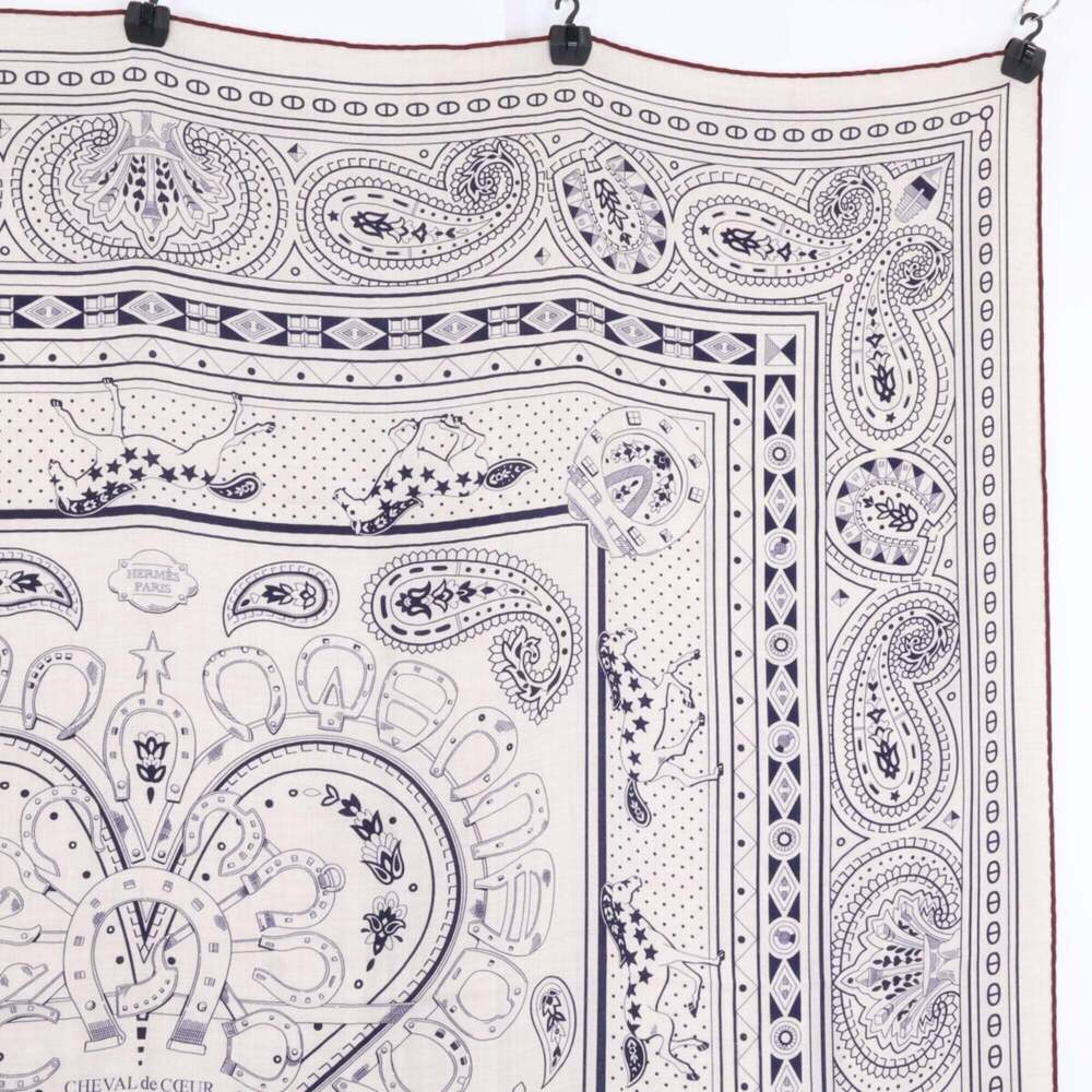 HERMES Cheval de Coeur Bandana Carre Geant Scarf Muffler Natural Women's - Picture 3 of 7